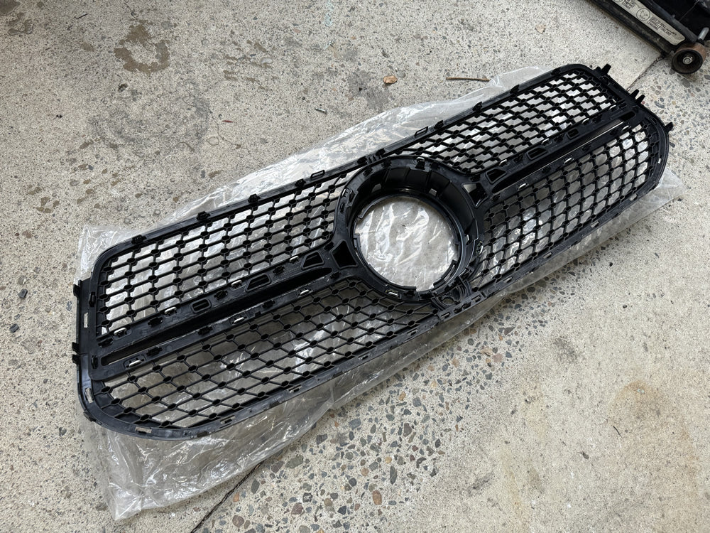 Genuine Front Grill - V167 GLE