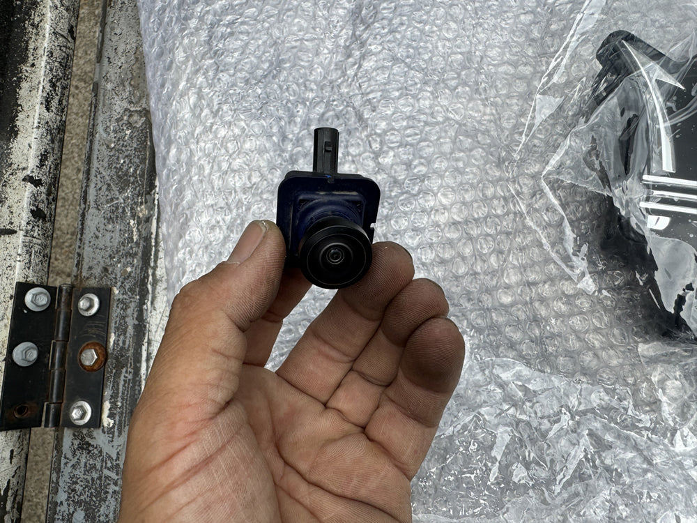 Genuine Ghibli Front Camera - Ghibli (18-23) PN: 68144068AC