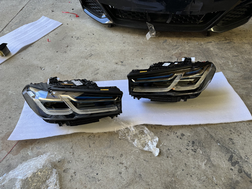 Genuine Laser Head Light - G30 Lci 5 Series (Right Hand Side)