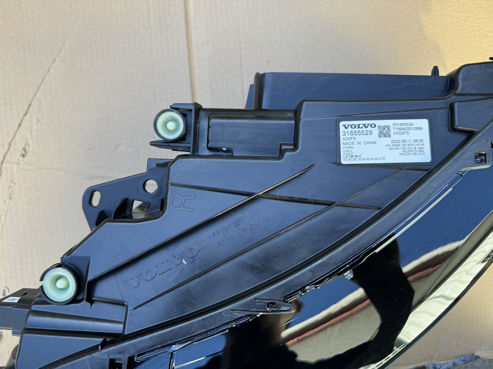 Genuine Head Light - XC40 Volvo (Right Hand Side) 31655529