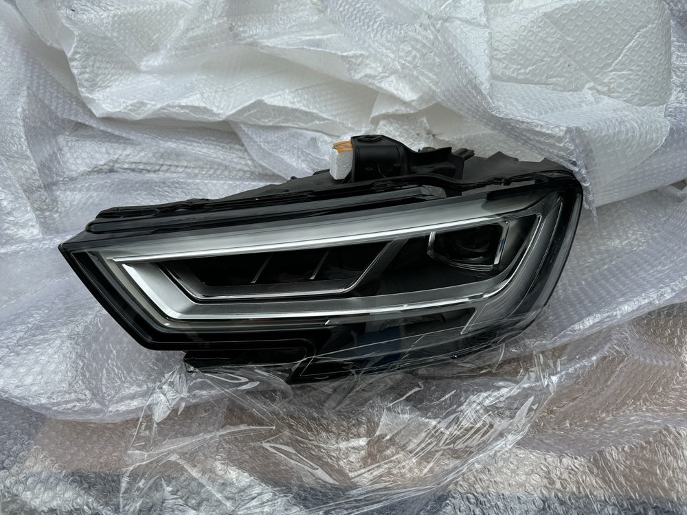 Genuine Matrix LED Head Light - Facelifted 8v RS3 S3 A3 (Left) 8V0941035