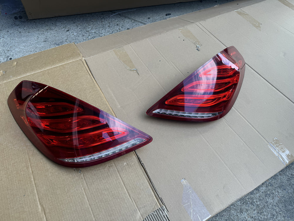 Genuine Tail Light (Left hand side) - W222 S Class A2229065401