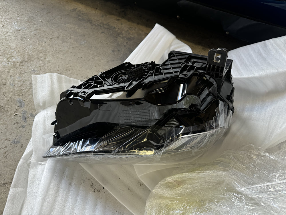 Genuine Q3 SQ3 RSQ3 LED head light (Right) - 83A941036
