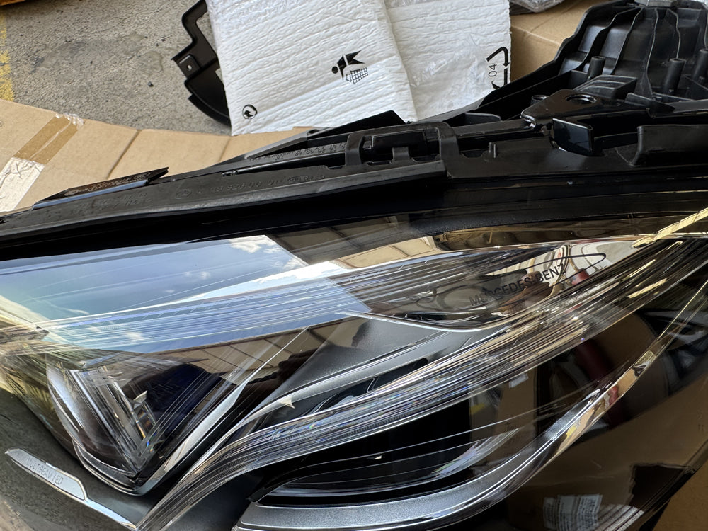 Genuine Mercedes Benz LED Multibeam Head Light - W213 E Class a2139062506