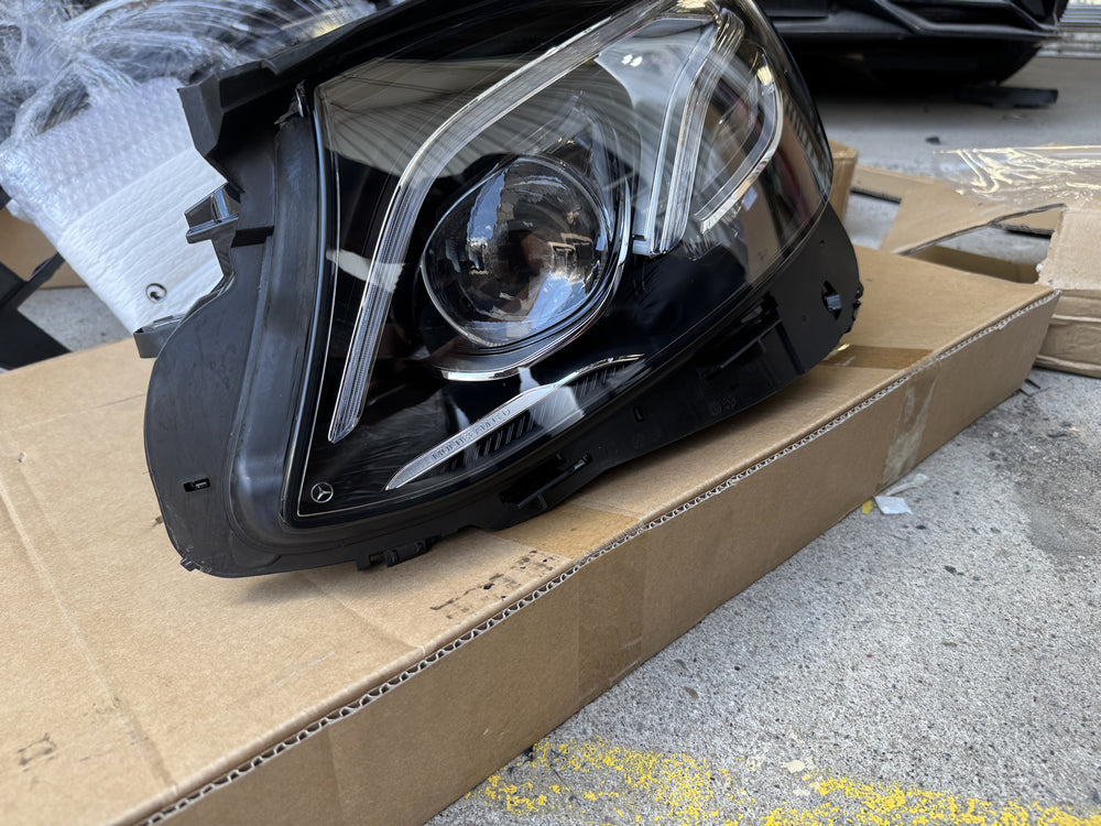 Genuine Mercedes Benz LED Multibeam Head Light - W213 E Class a2139062506