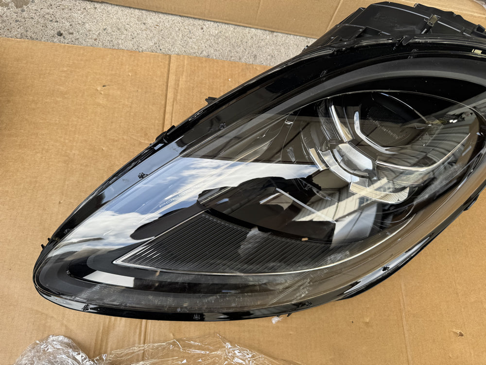 Genuine Porche Macan LED Head Light (Left Hand Side)- Macan 95B "95B941079Q"