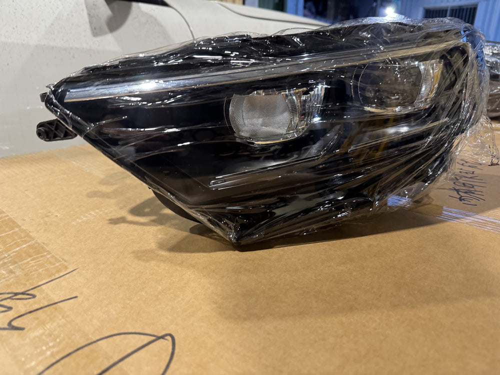 Genuine Volkswagen T-ROC Head Light (Left Hand Side) - A1 7p5941591 2GA941005G