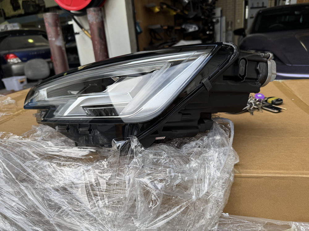 Genuine Audi A4 S4 RS4 LED Head Light (Left Hand Side) - B9 A4 8w0941033 le14a6335