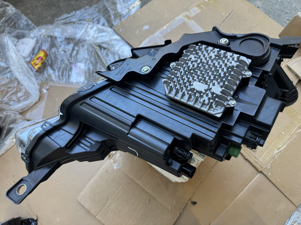 Genuine Maserati Levante Head Light (Left) - Levante M161 06701527220