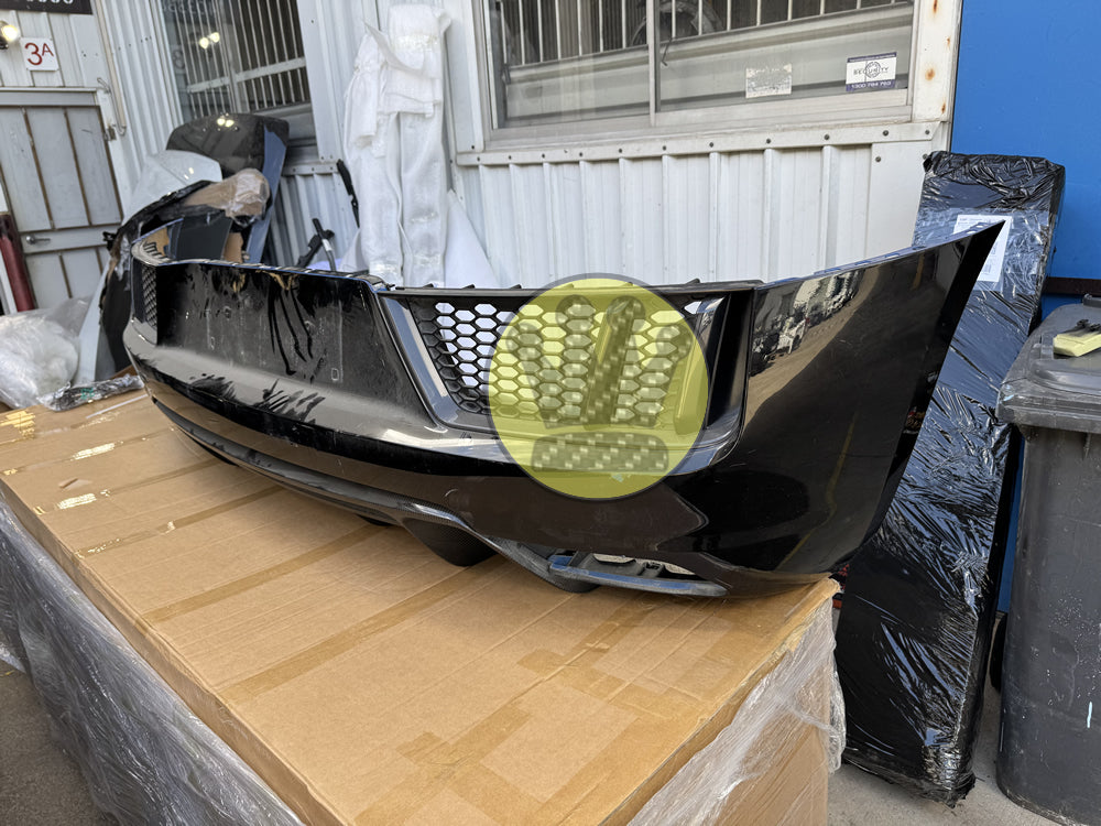 Genuine Audi R8 Rear Bumper Bar with Carbon fiber diffuser - R8 4S (16-19)