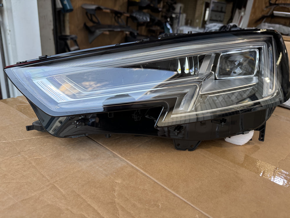 Genuine Audi A4 S4 RS4 LED Head Light (Left Hand Side) - B9 A4 8w0941033 le14a6335