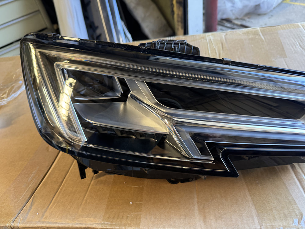 Genuine Audi A4 S4 RS4 LED Head Light (Right Hand Side) - A4 B9 8W0941034 LE14A6335