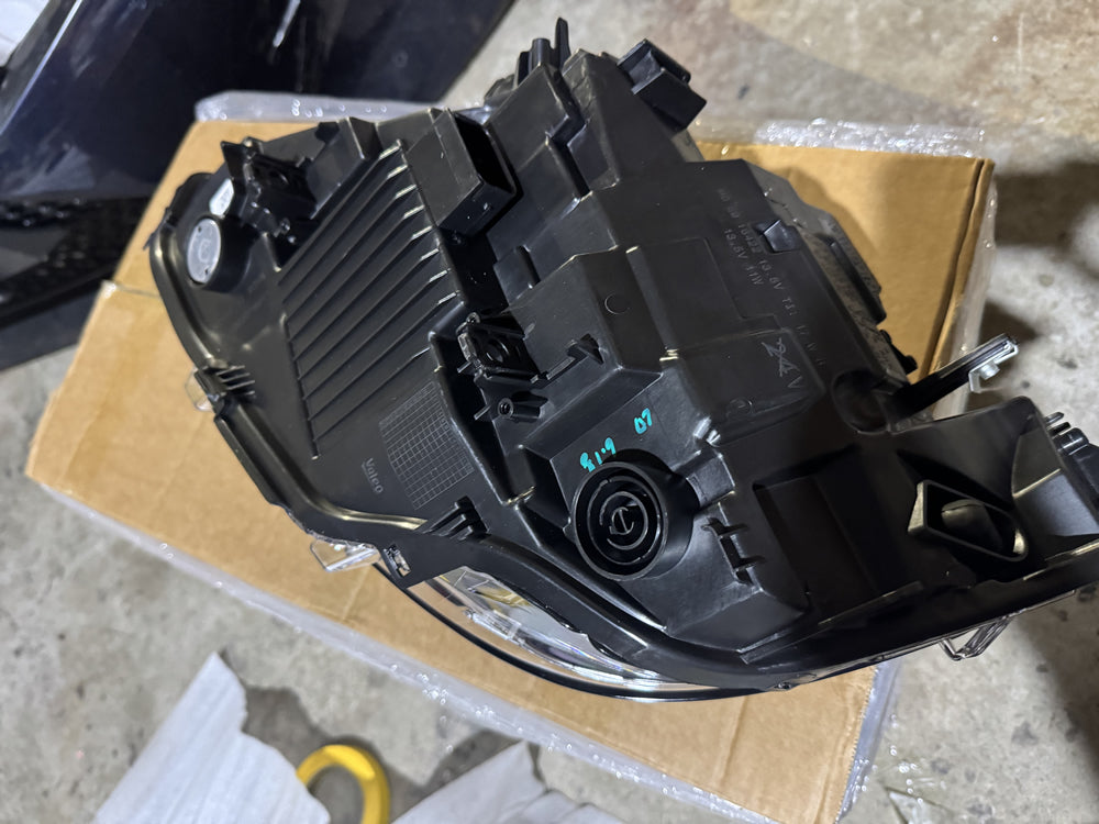 Genuine BMW F32 LCI LED Head Light (Right Hand Side) - F32 LCI 4 Series 7478152