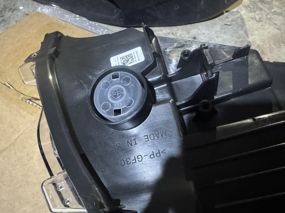 Genuine BMW F32 LCI LED Head Light (Right Hand Side) - F32 LCI 4 Series 7478152