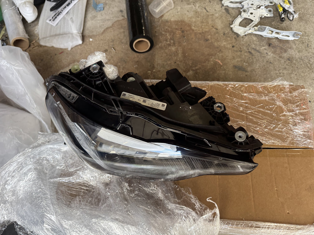 Genuine BMW Head Light (Right) - G42 2 Series G87 M2