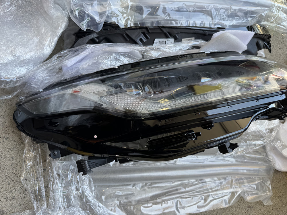 Genuine LED Head light (Left hand side) LK72-13w030 - Land Rover Discovery Sport P250 R Dynamic SE L550 D180