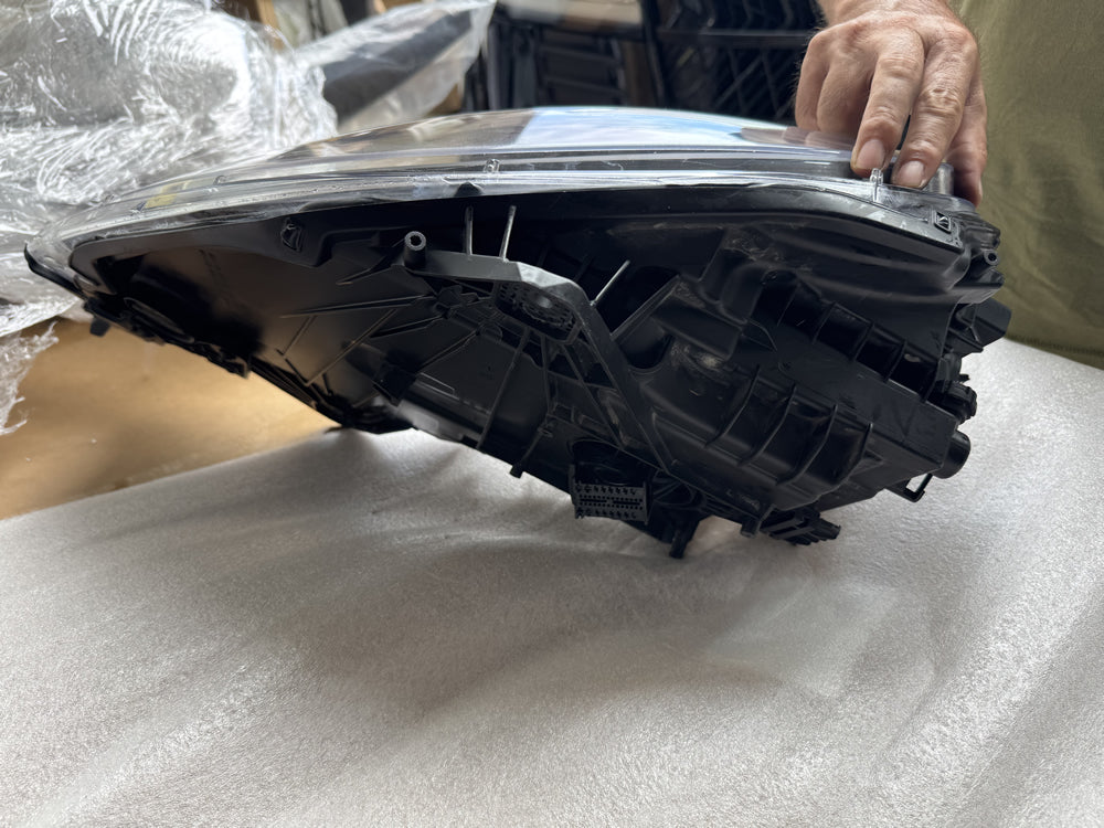 Genuine Porche Macan LED Head Light (Left Hand Side)- Macan 95B 95B941039F
