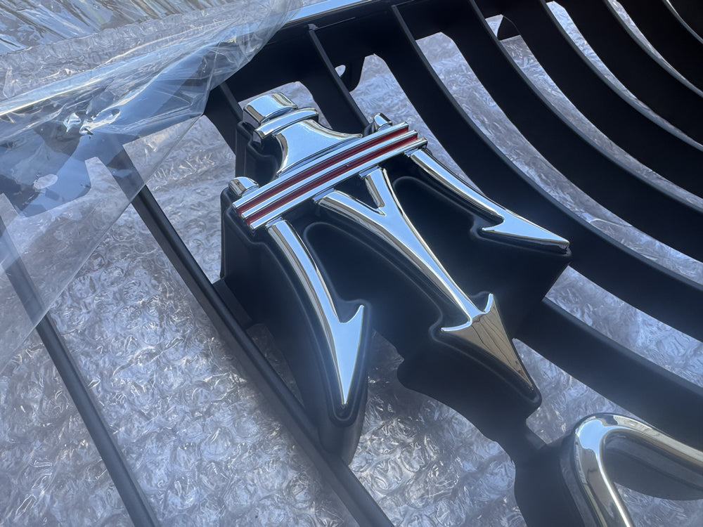 Front Grill (Chrome Strips) - Maserati GranTurismo