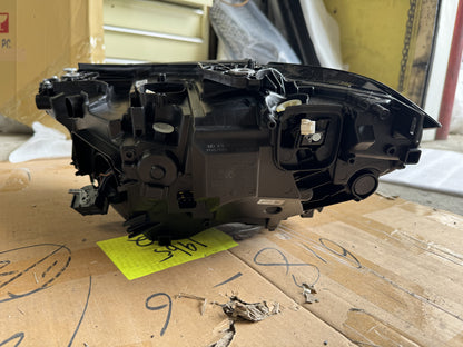 Genuine G22 G23 G26 G82 LED Head Light (Right) 5a19352