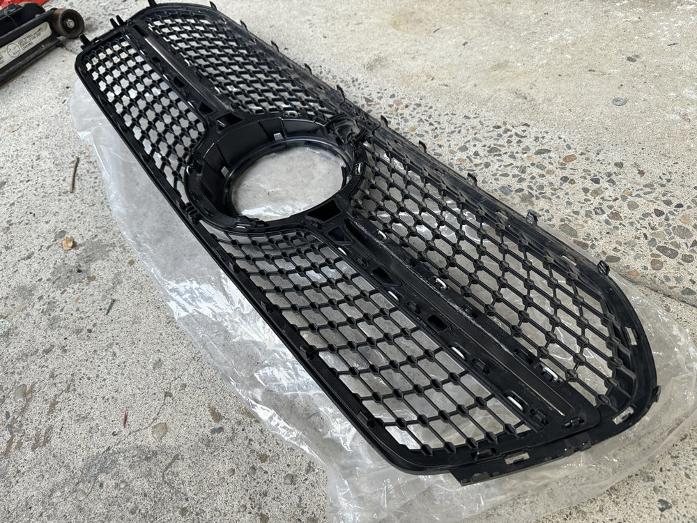 Genuine Front Grill - V167 GLE