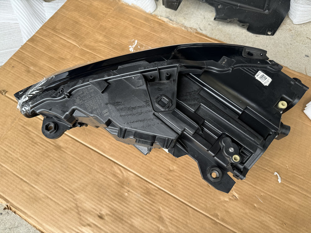 Genuine Matrix Head Light - Facelifted 8v RS3 S3 A3 (Right Hand Side) 8V0941784