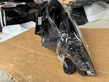 Genuine Matrix Head Light - Facelifted 8v RS3 S3 A3 (Right Hand Side) 8V0941784