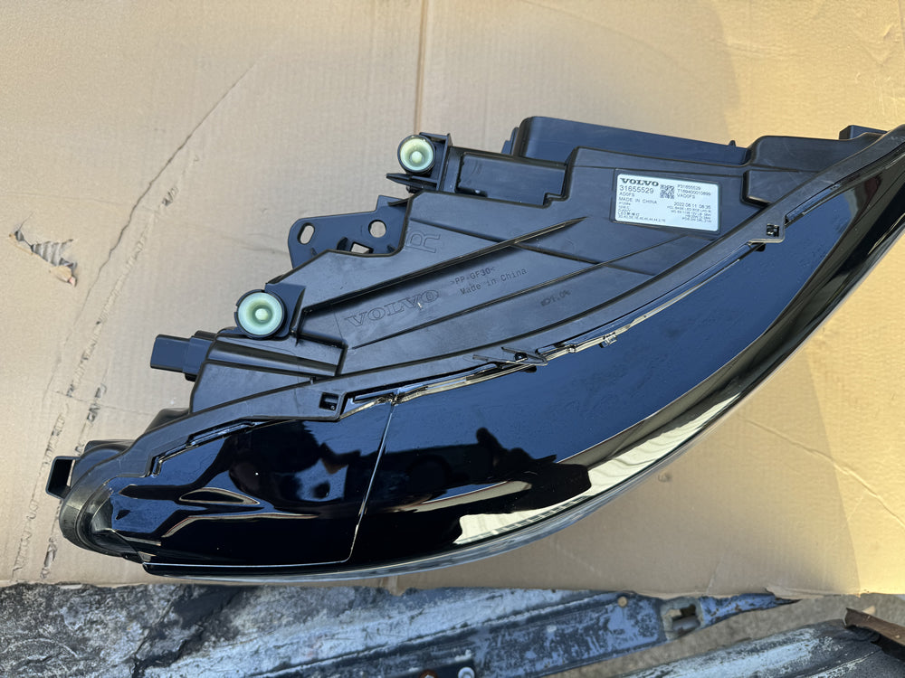 Genuine Head Light - XC40 Volvo (Right Hand Side) 31655529