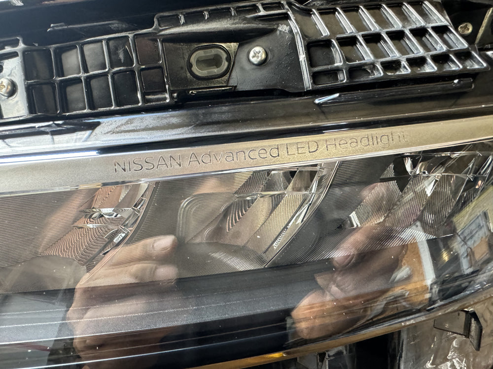 Genuine Qashqai Head Light (Left Hand Side)