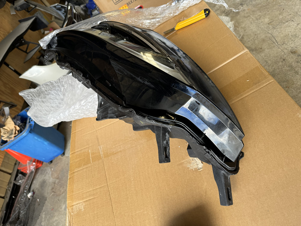 Genuine Qashqai Head Light (Left Hand Side)