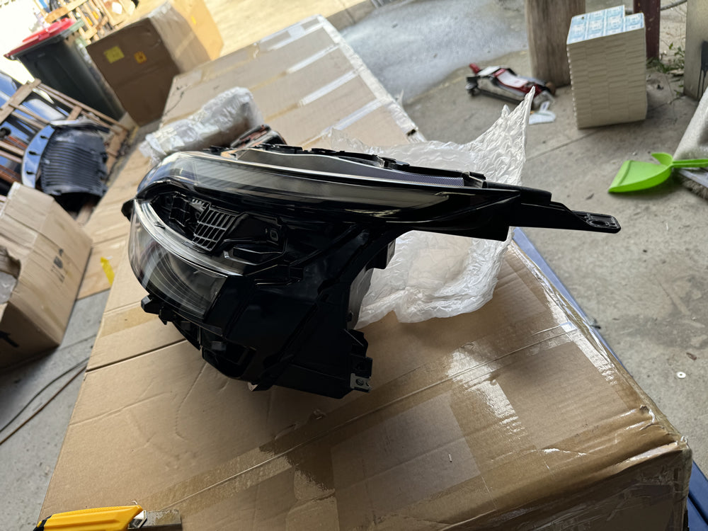 Genuine Qashqai Head Light (Left Hand Side)