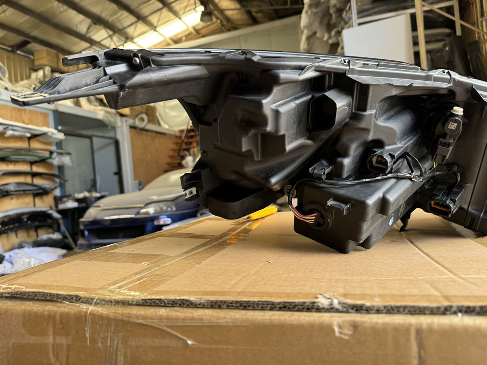 Genuine Qashqai Head Light (Left Hand Side)