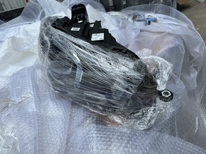 Genuine Head Light GLE V167 C167 - Righ Hand Side a1679066604 a1679065608