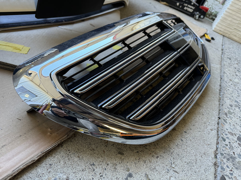 Genuine Front Grill - W213 E Class Sedan