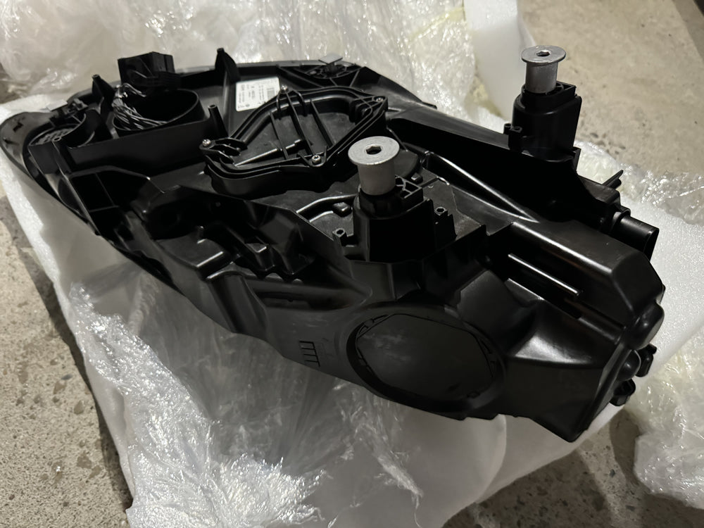 Genuine Porsche Cayenne head light (Left) - 9Y0941035J