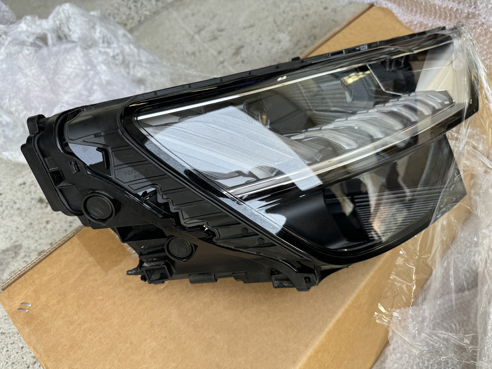 Genuine Audi Head Light LED Matrix - Q8 SQ8 RSQ8 F1 4MN (Right Hand Side) 4m8941036