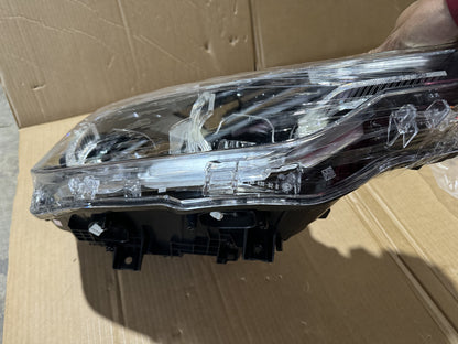 Genuine BMW 3 Series F30 F31 Head Light (Right) - 7419634-01