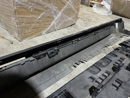 Genuine Side Step - V167 GLE Wagon (Left or Right)
