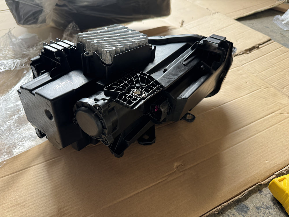 Genuine Audi Q2 LED Head Light Right Hand Side - Q2 GA 81d941034d