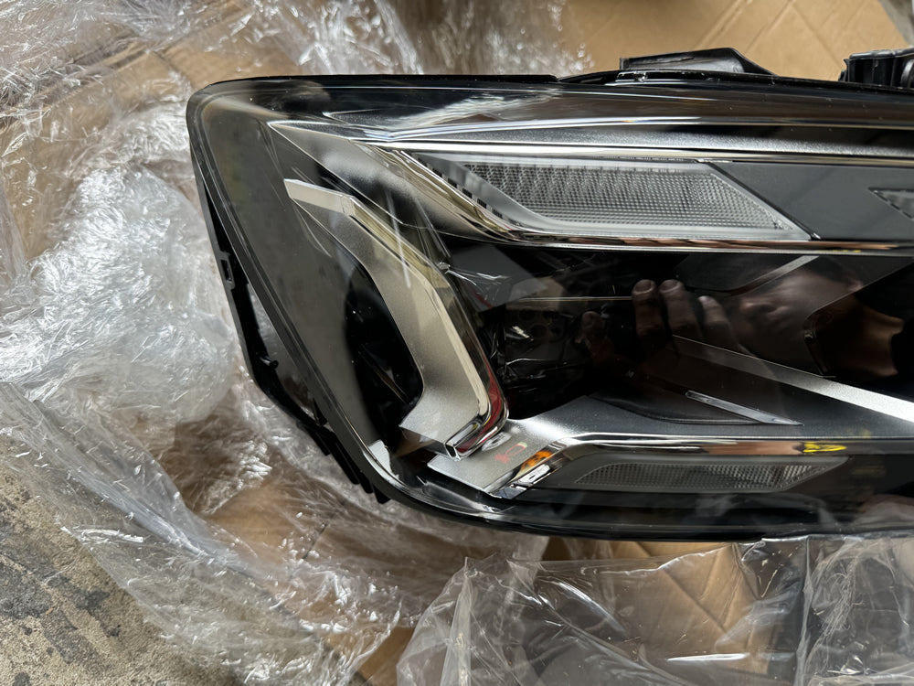 Genuine Audi Q2 LED Head Light Right Hand Side - Q2 GA 81d941034d