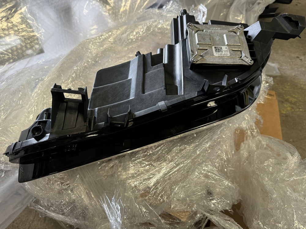 Genuine Giulia Quadrifoglio Head Light (Right) - Alfa Romeo Giulia
