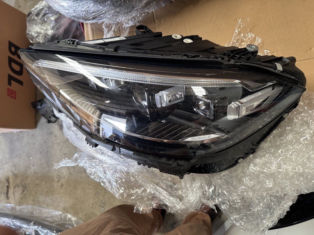 Genuine Head Light (Left hand side) - W223 S Class A2239069303 A2238260500