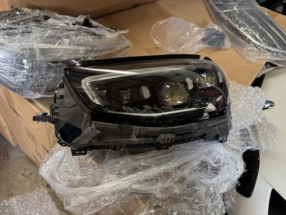 Genuine Head Light (Left hand side) - W223 S Class A2239069303 A2238260500