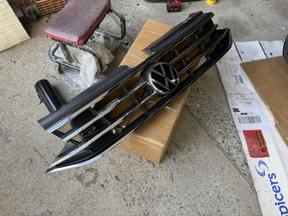 Genuine R-LINE FRONT Grill - VW TIGUEN 5N (2021 Up)