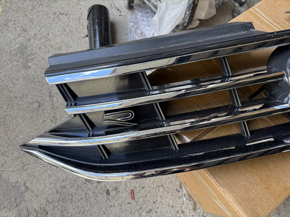 Genuine R-LINE FRONT Grill - VW TIGUEN 5N (2021 Up)