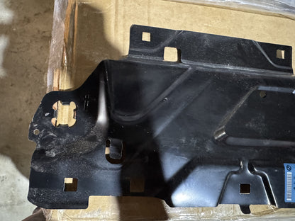 BMW 3 G20/G21 2019- Slam Panel Radiator Cover Steel 51647478292