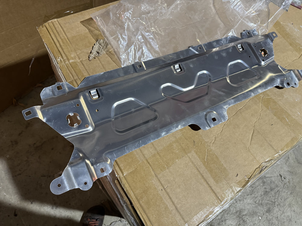 BMW X4 X3 2018-2023 Upper Radiator Support Core 51647400110 BM1225158