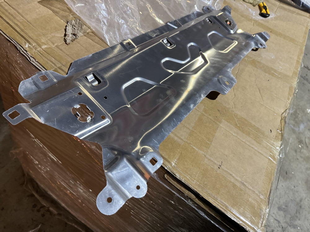 BMW X4 X3 2018-2023 Upper Radiator Support Core 51647400110 BM1225158