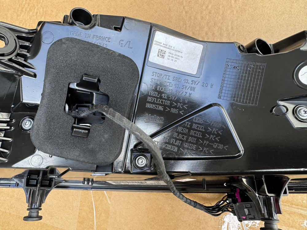Genuine Porche Macan tail light (Left Hand Side)- Macan 95B 95b945091ac