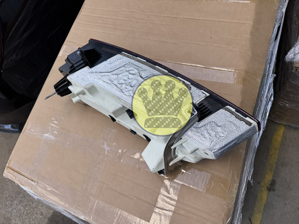 Genuine Audi Tail Light (Left hand side) - R8 4S 4s0945095b