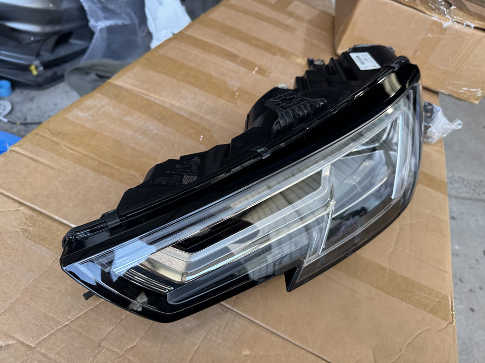 Genuine Audi A4 S4 RS4 LED Head Light (Left Hand Side) - B9 A4 8w0941033 le14a6335